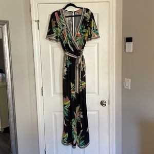 Floral/Tropical print jumpsuit. Size Large.